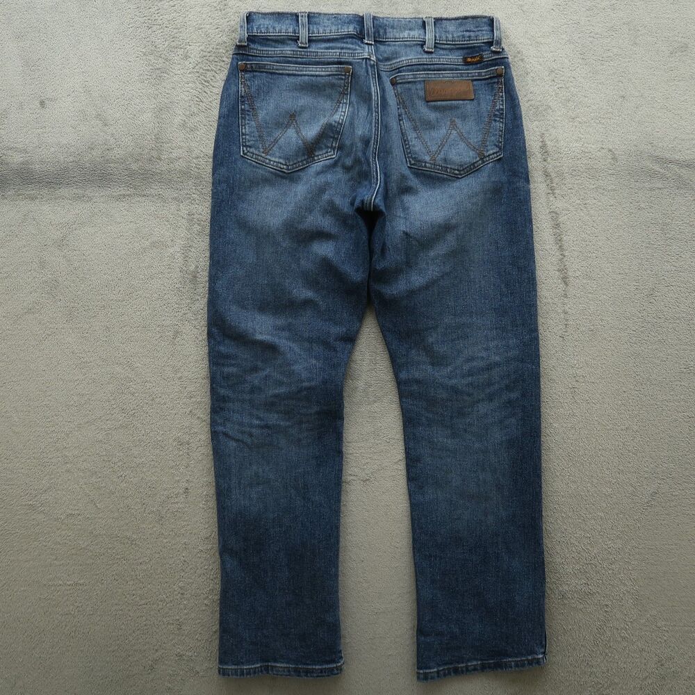 Wrangler Jeans Mens Size 32x30 Blue Slim Straight Denim Medium Stone Wash